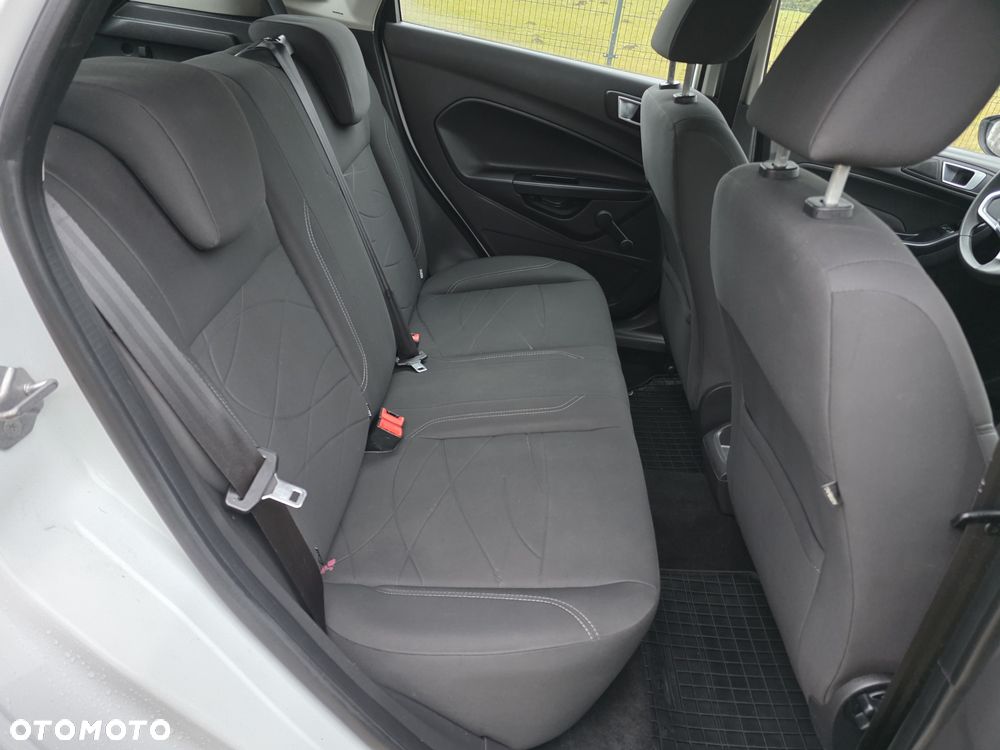 Ford Fiesta 1.5 TDCi Champions Edition - 11