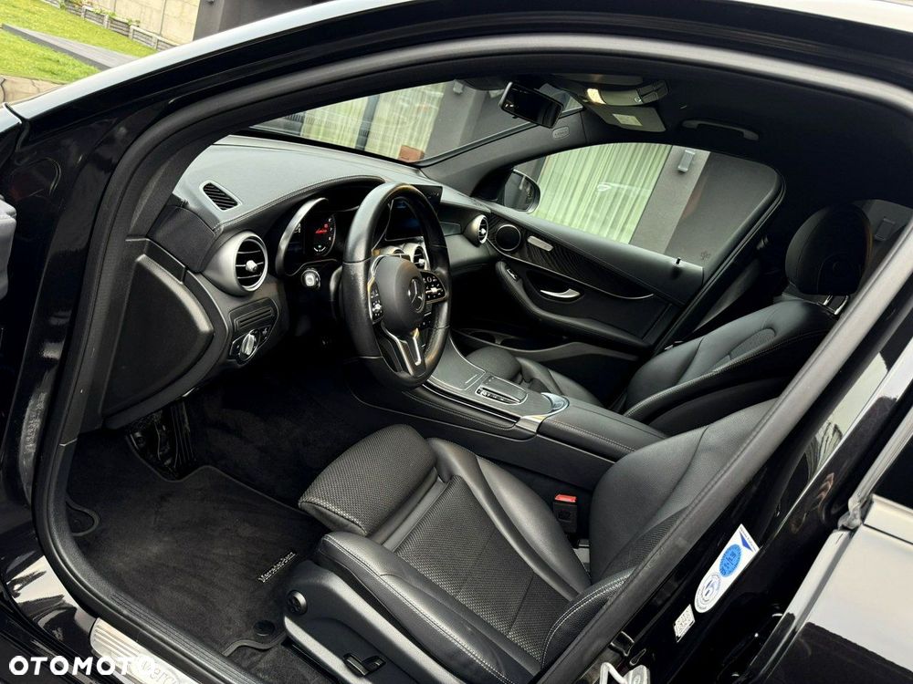 Mercedes-Benz GLC 300 e 4-Matic - 15