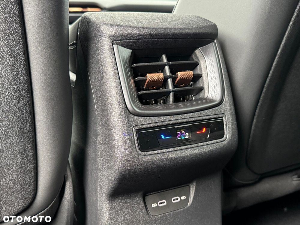 Cupra Terramar 1.5 eTSI mHEV DSG - 38