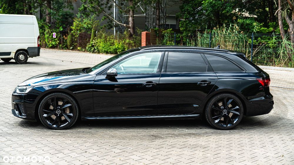 Audi A4 Avant 45 TFSI mHEV Quattro Advanced S tronic - 4