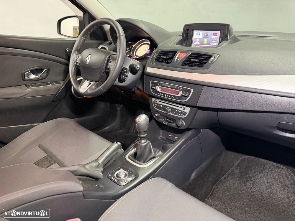 Renault Mégane 1.5 dCi Dynamique S - 12
