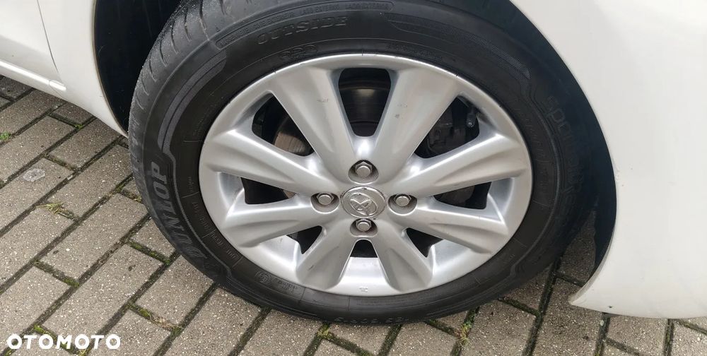 Toyota Yaris 1.33 VVT-i Executive - 9