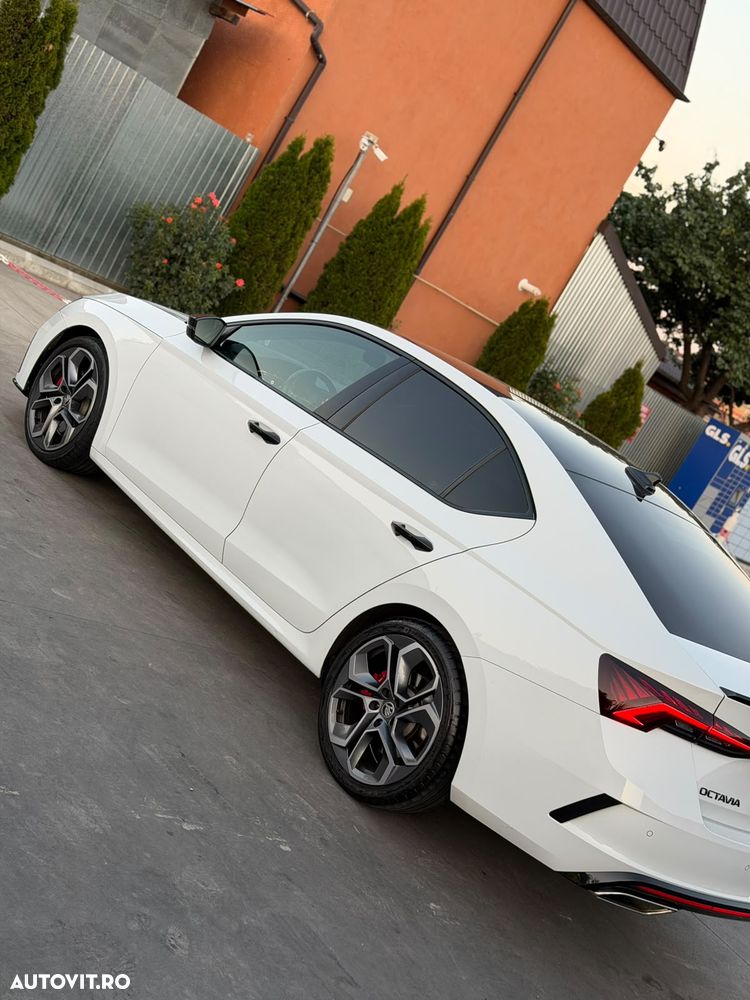 Skoda Octavia RS 2.0 TSI DSG - 4