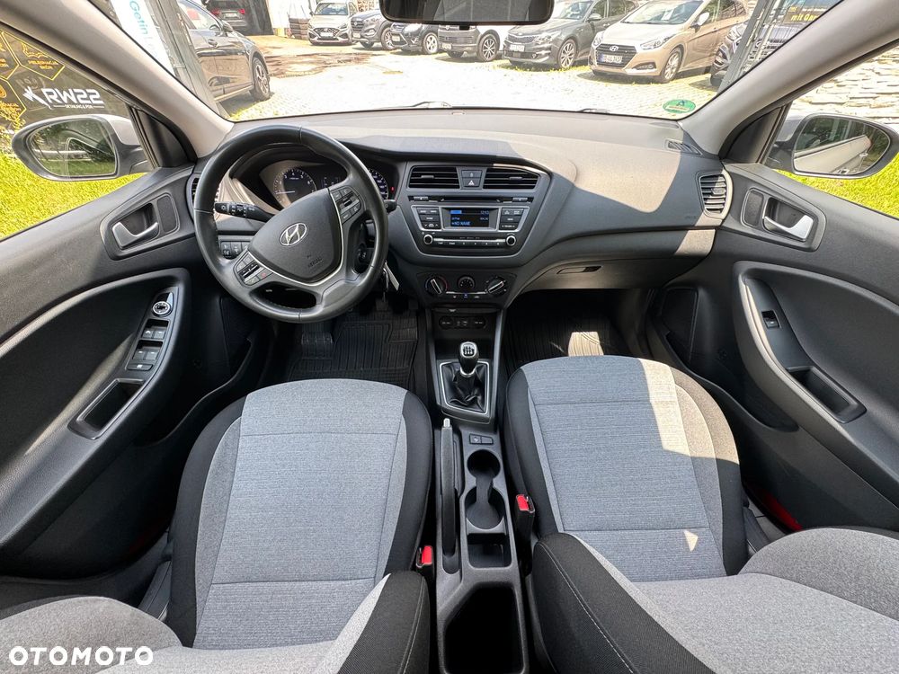 Hyundai i20 blue 1.2 Style - 20