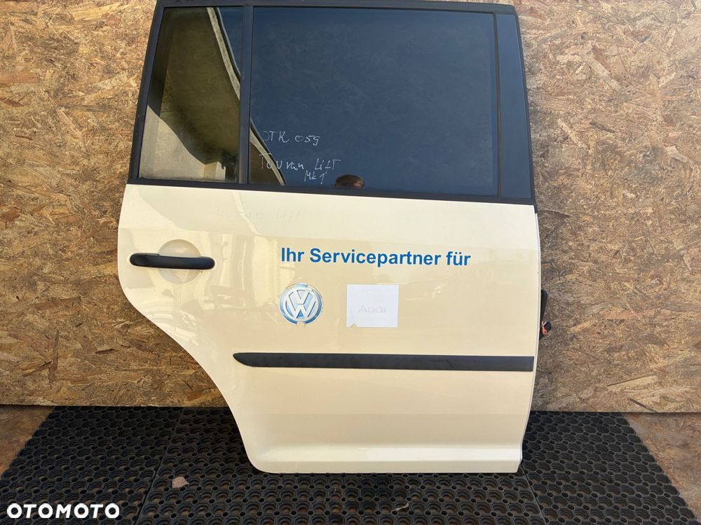 VW TOURAN MK1 LIFT DRZWI TYŁ TYLNIE  PRAWE PRAWY - 1