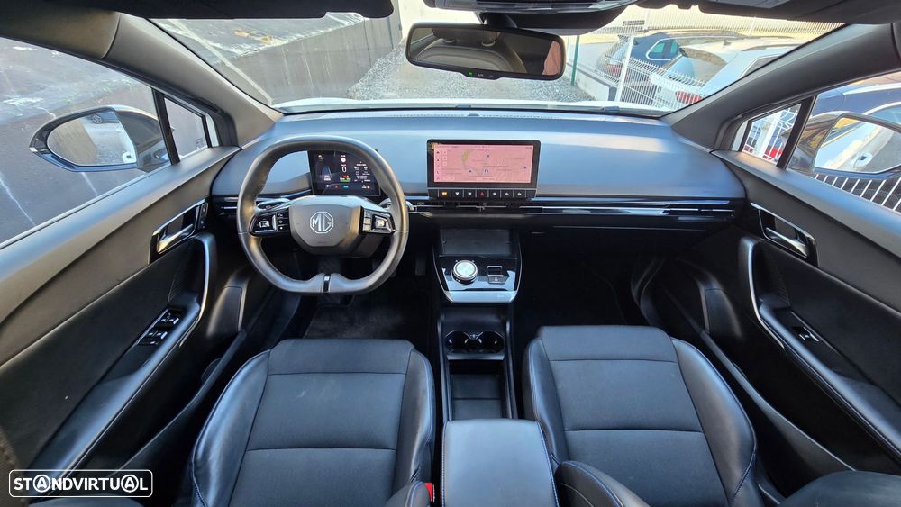 MG MG4 64 kWh Luxury - 9