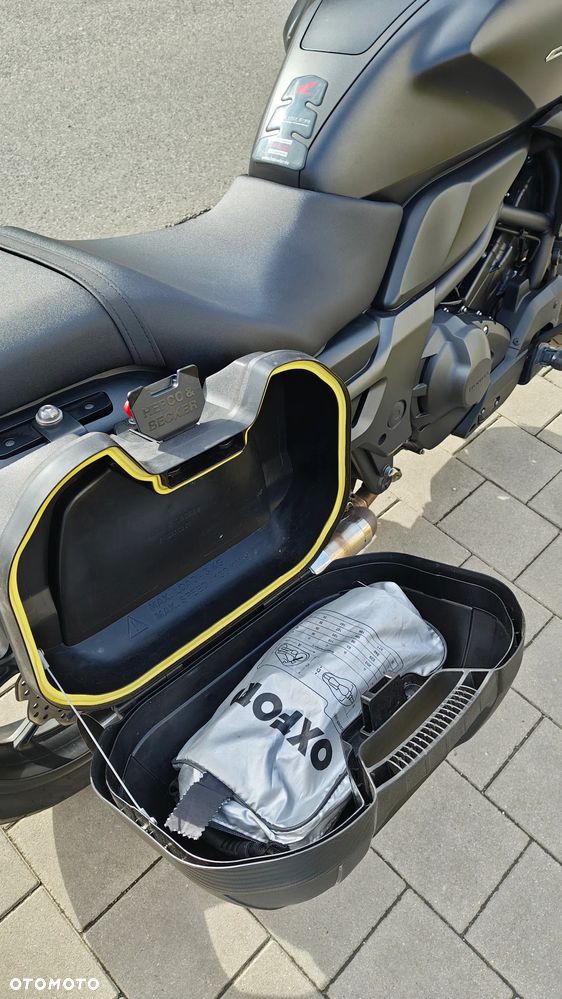 Honda CTX - 12
