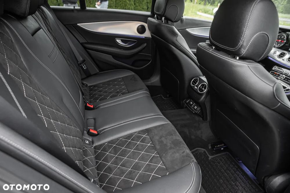 Mercedes-Benz Klasa E 220 d 4Matic All-Terrain 9G-TRONIC Exclusive - 34