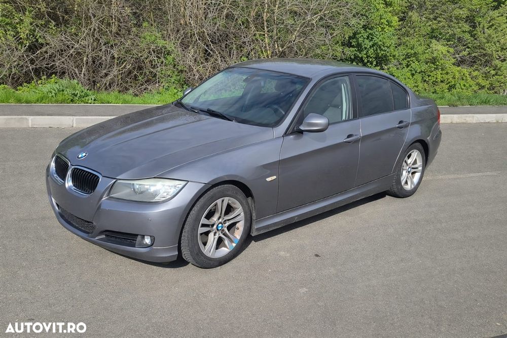 BMW Seria 3 320d DPF Efficient Dynamics Edition - 3
