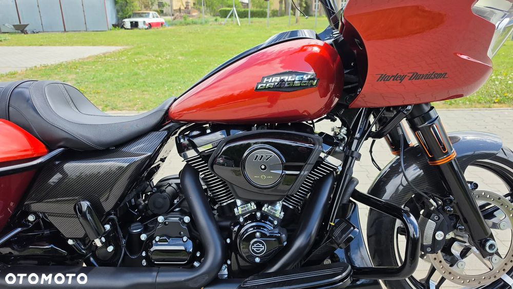 Harley-Davidson Touring Road Glide - 21