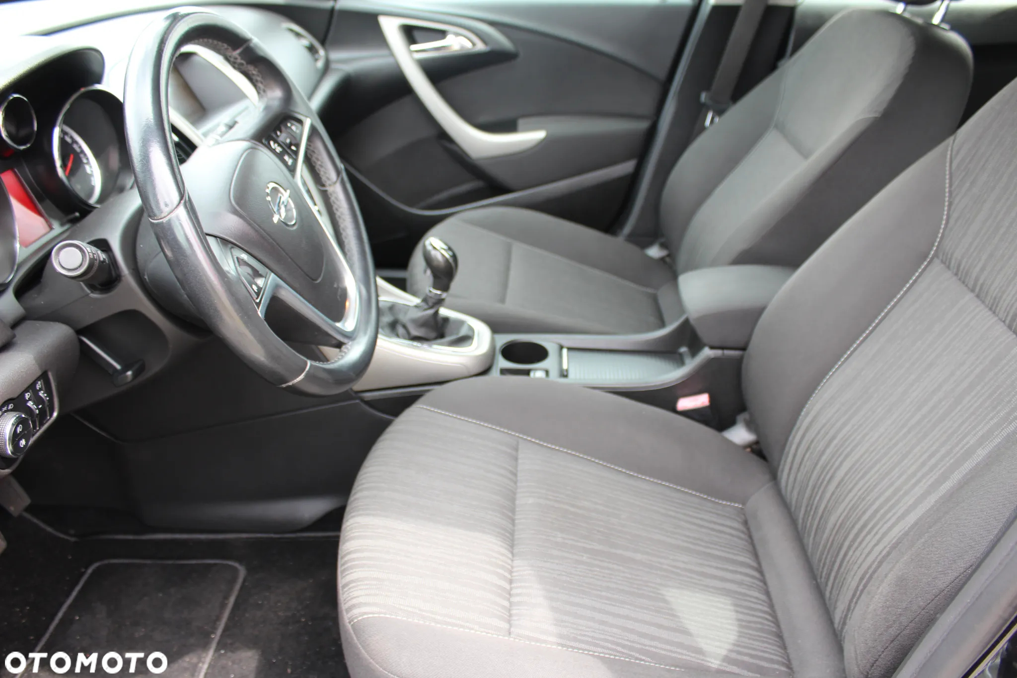 Opel Astra 1.6 NAVI - 9