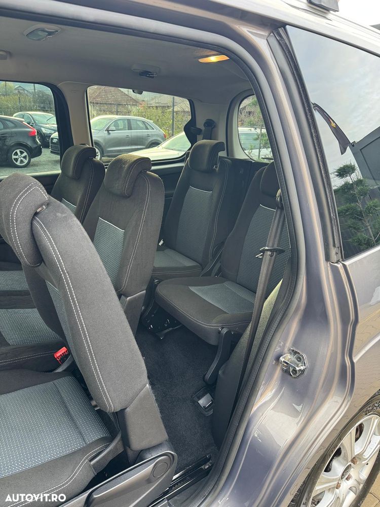 Ford Galaxy 2.0 TDCi Ghia - 16