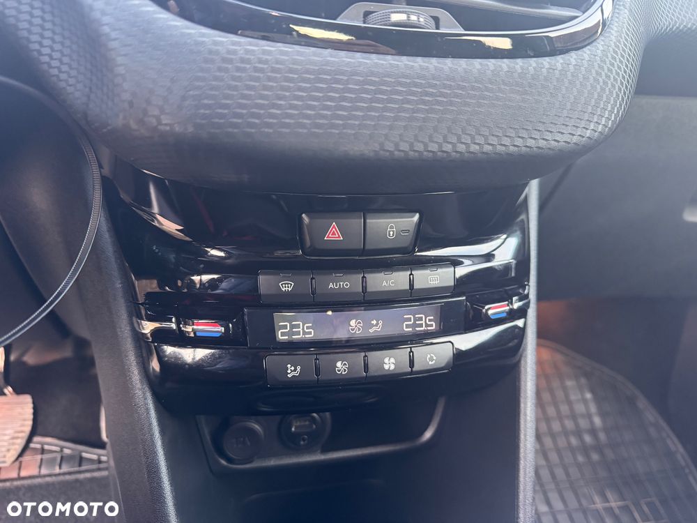 Peugeot 2008 e-HDi FAP 115 STOP & START Allure - 22