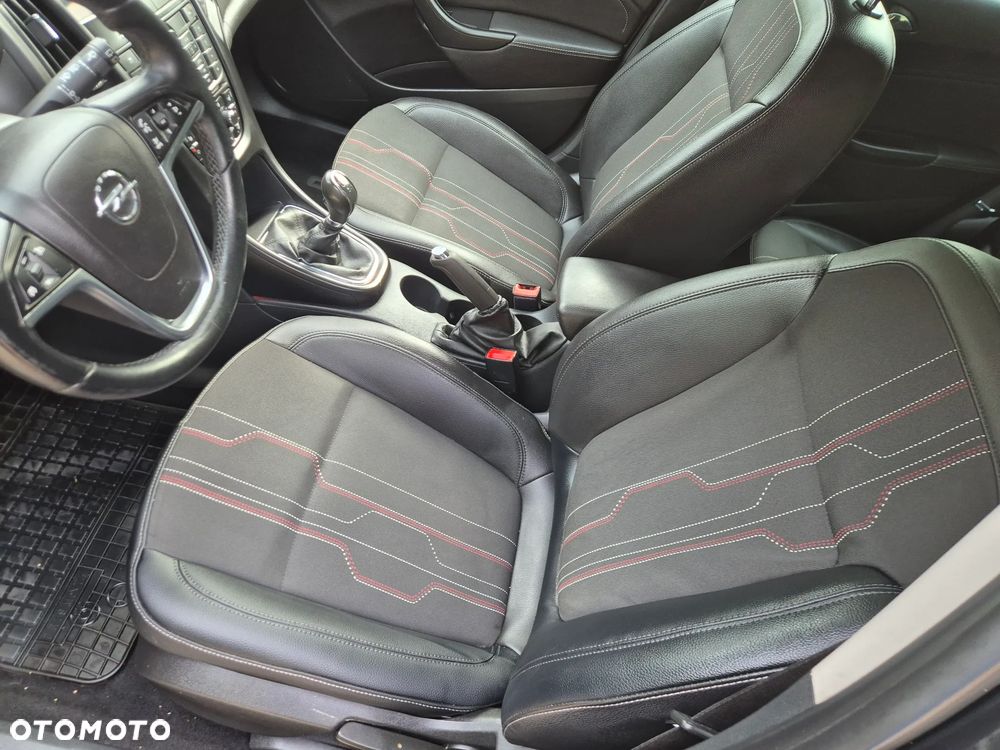 Opel Astra 1.4 T Cosmo - 29