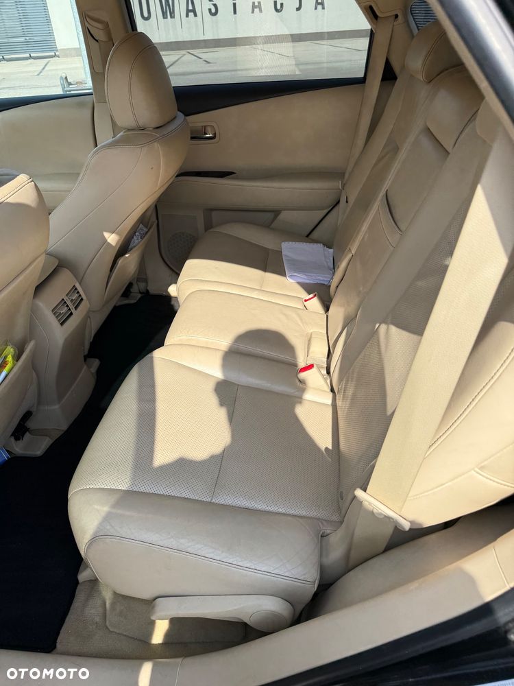 Lexus RX - 12