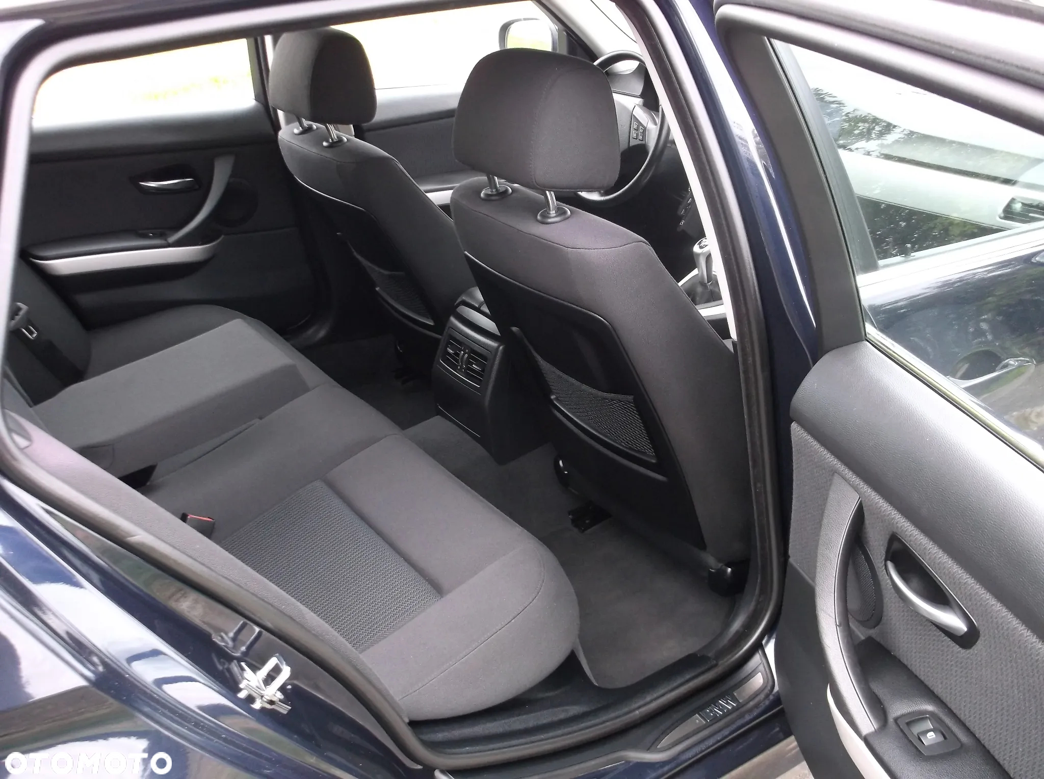 BMW Seria 3 325i Touring Edition Sport - 9
