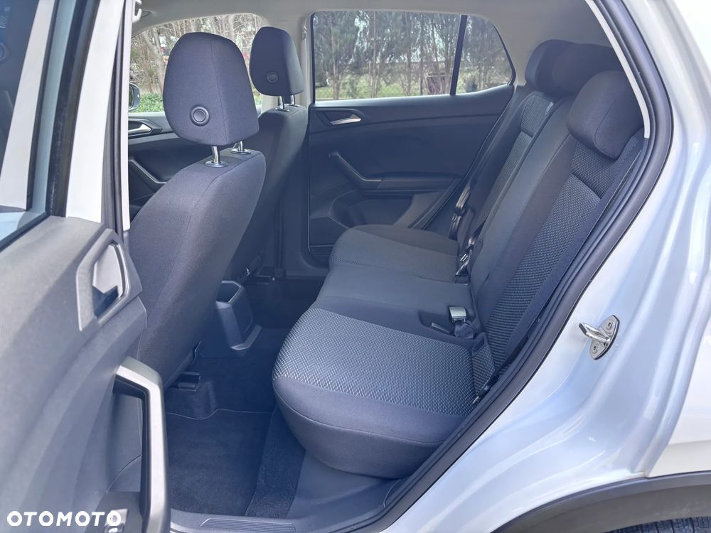 Volkswagen T-Cross - 14