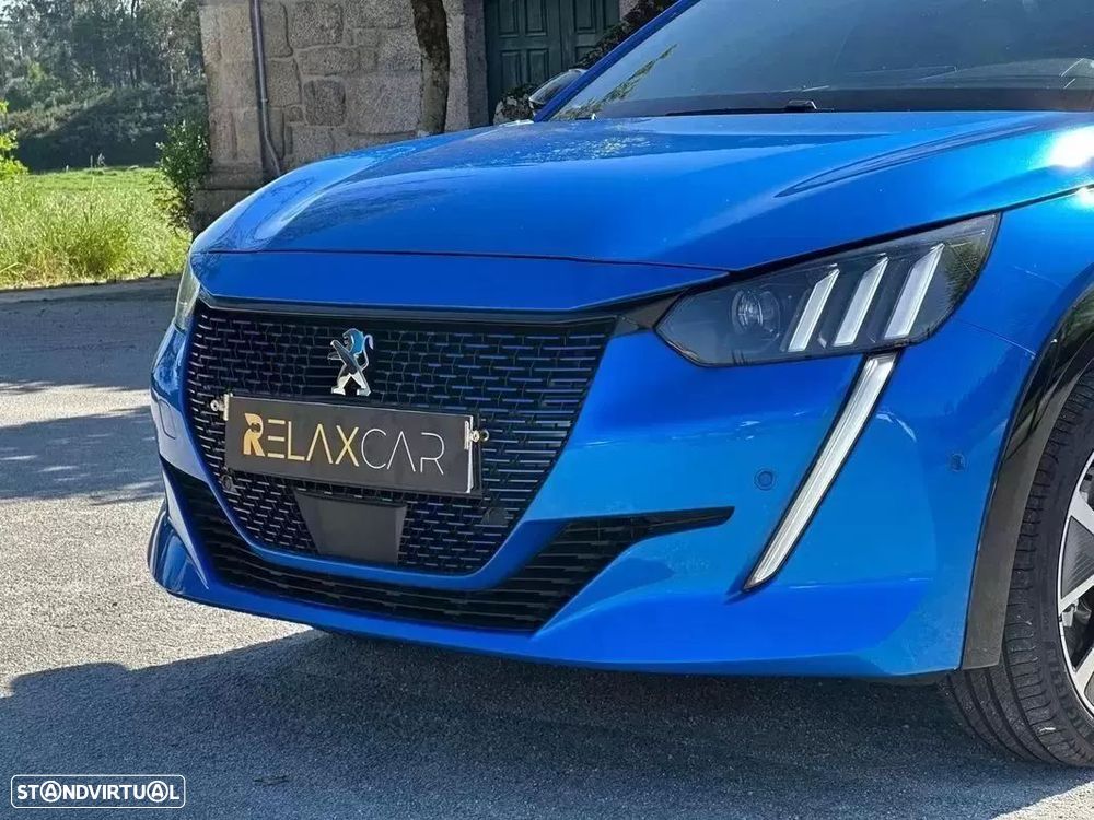 Peugeot e-208 50 kWh GT Pack - 4
