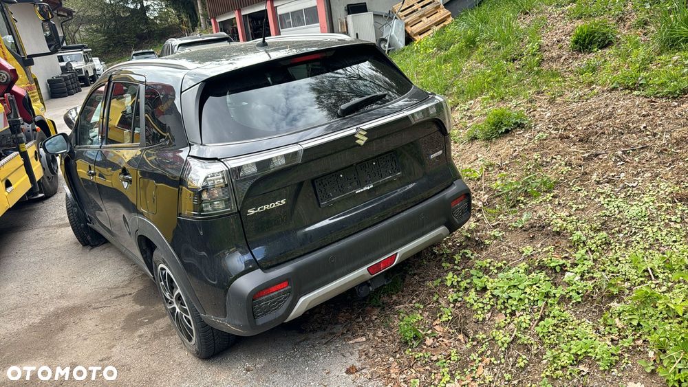 Suzuki S-Cross - 1