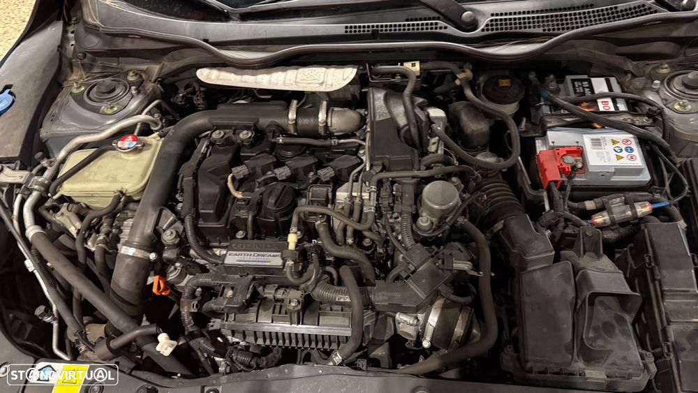 Honda Civic 1.0 i-VTEC Executive - 23