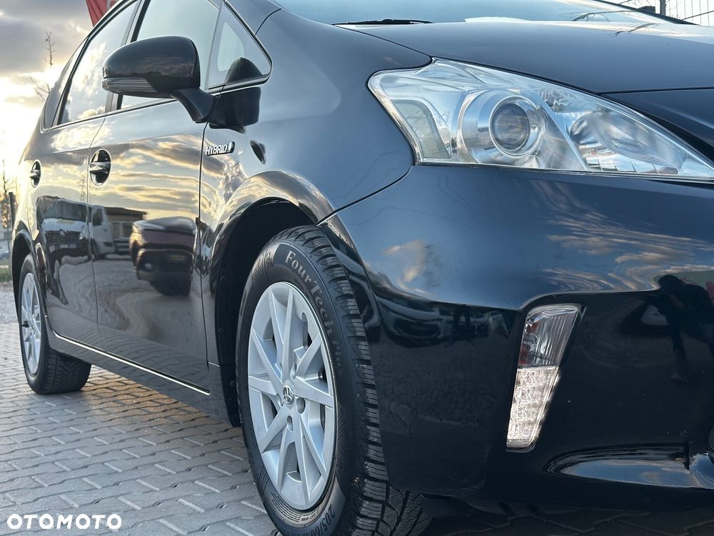 Toyota Prius+ (Hybrid) - 11