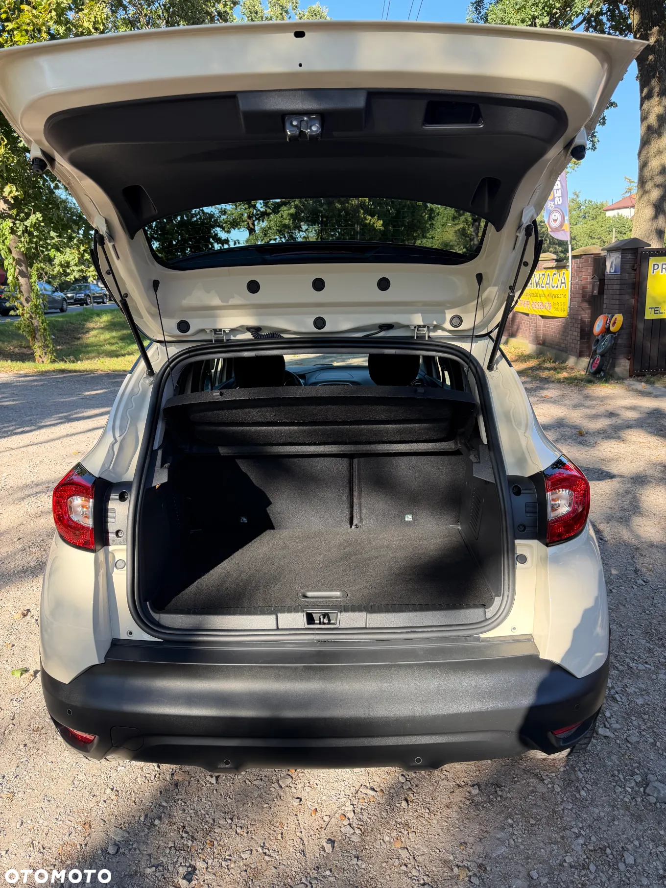 Renault Captur (ENERGY) TCe 90 INTENS - 17