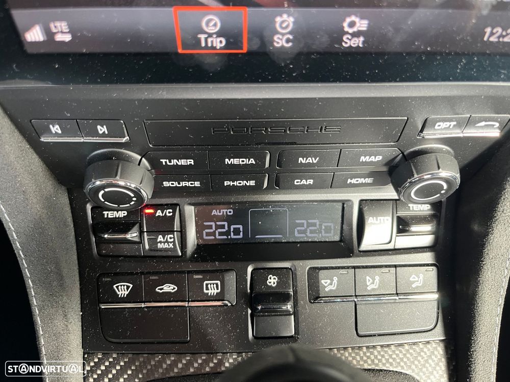 Porsche 718 Cayman GT4 RS - 38