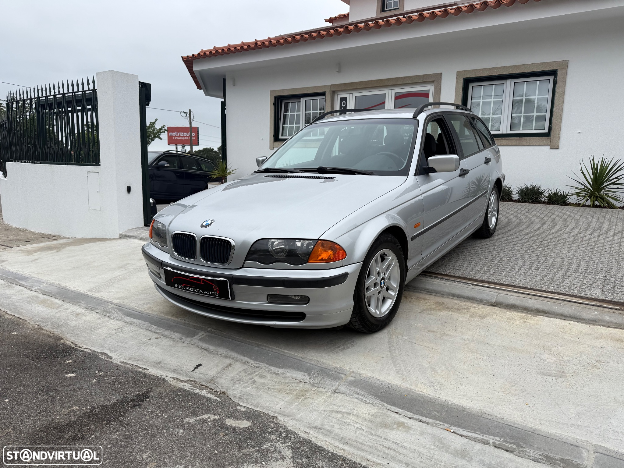 BMW 320 d Touring - 2