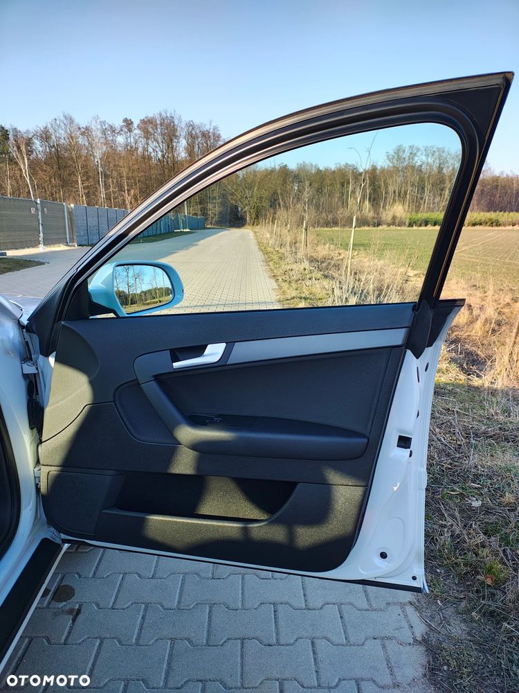 Audi A3 Sportback 1.8 TFSI S tronic Ambiente - 14