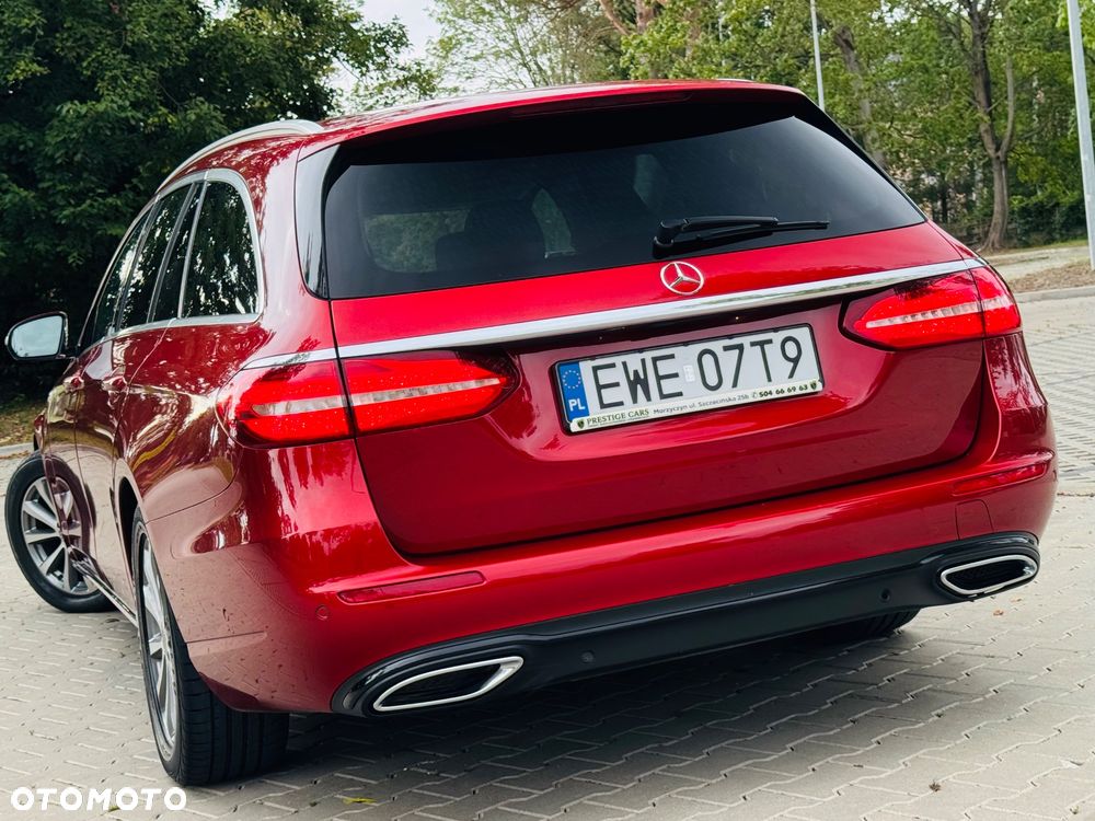 Mercedes-Benz Klasa E 220 d 9G-TRONIC Exclusive - 12