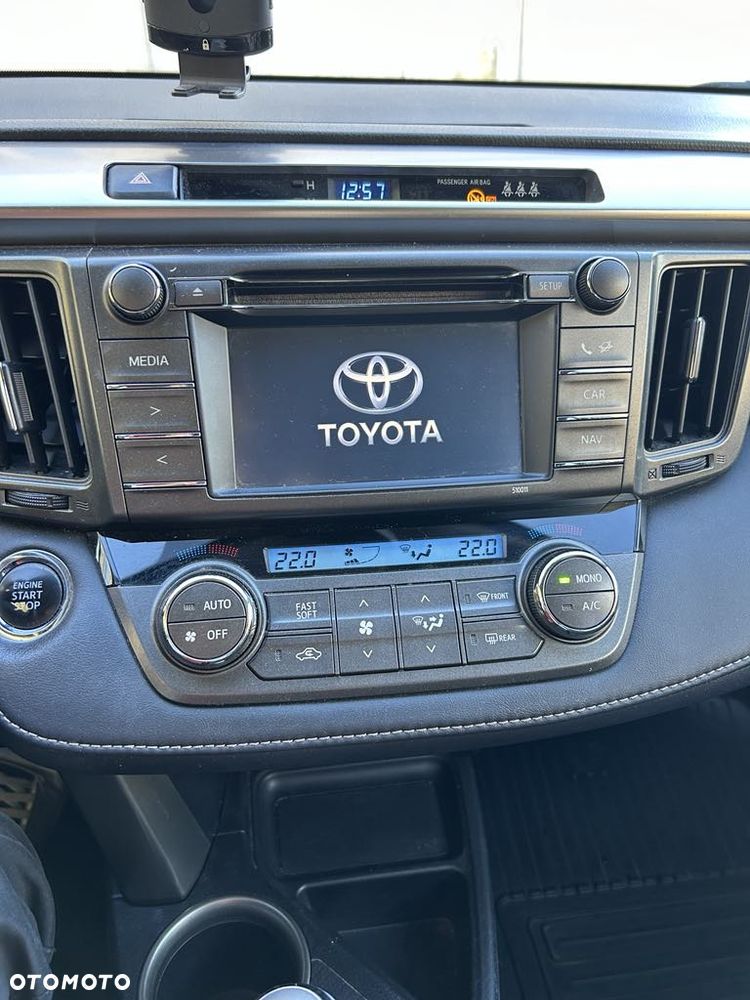 Toyota RAV4 2.0 D-4D Premium - 14