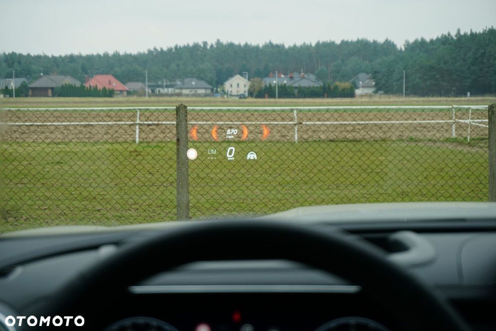 Mercedes-Benz GLC - 8