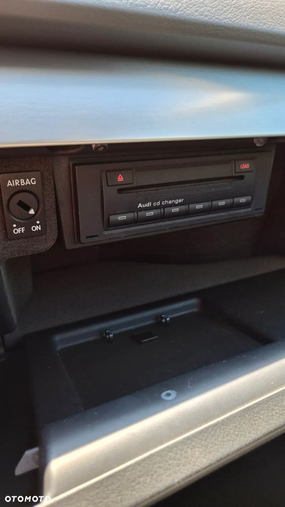 Audi A4 Avant 2.0 TDI - 10