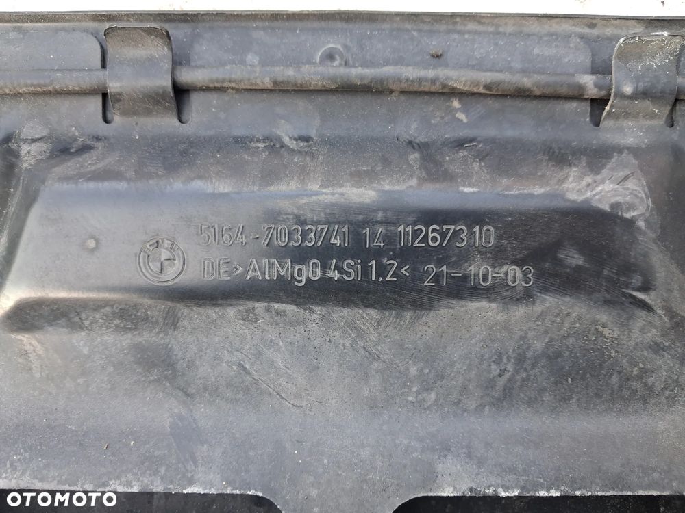 BMW 5 E60 E61 E63 E64-- 4,4 V8 Pas przedni wzmocnienie czołowe zderzaka 51647033741  11267310  Wentylator silnika chłodnicy moduł sterownik TEMIC 6732690186102  75789022 Chłodnica wody BEHR 1711750797207 Chłodnica klimatyzacji kierownica powietrza - 8