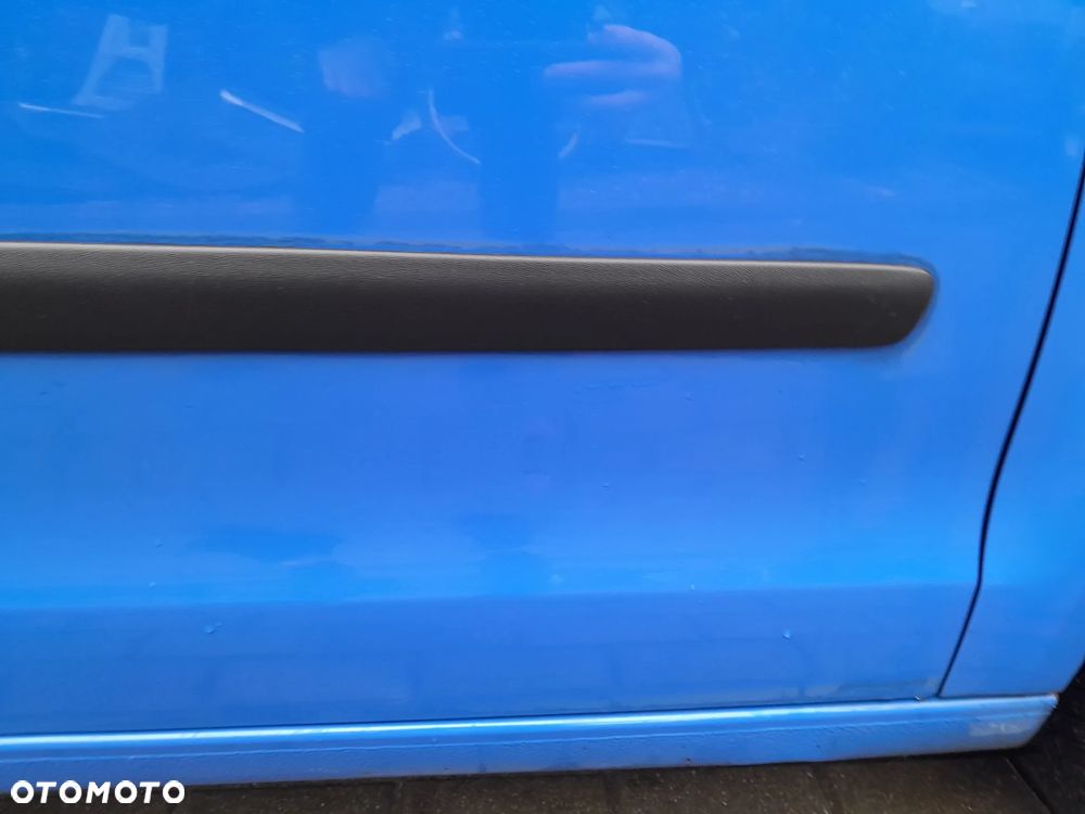 VW POLO 9N DRZWI PRAWE PRZEDNIE PRAWY PRZÓD KOLOR: LA5F - 5