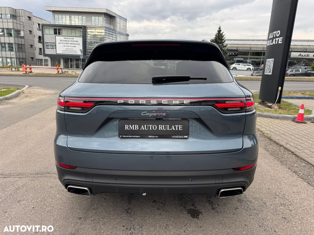 Porsche Cayenne - 17