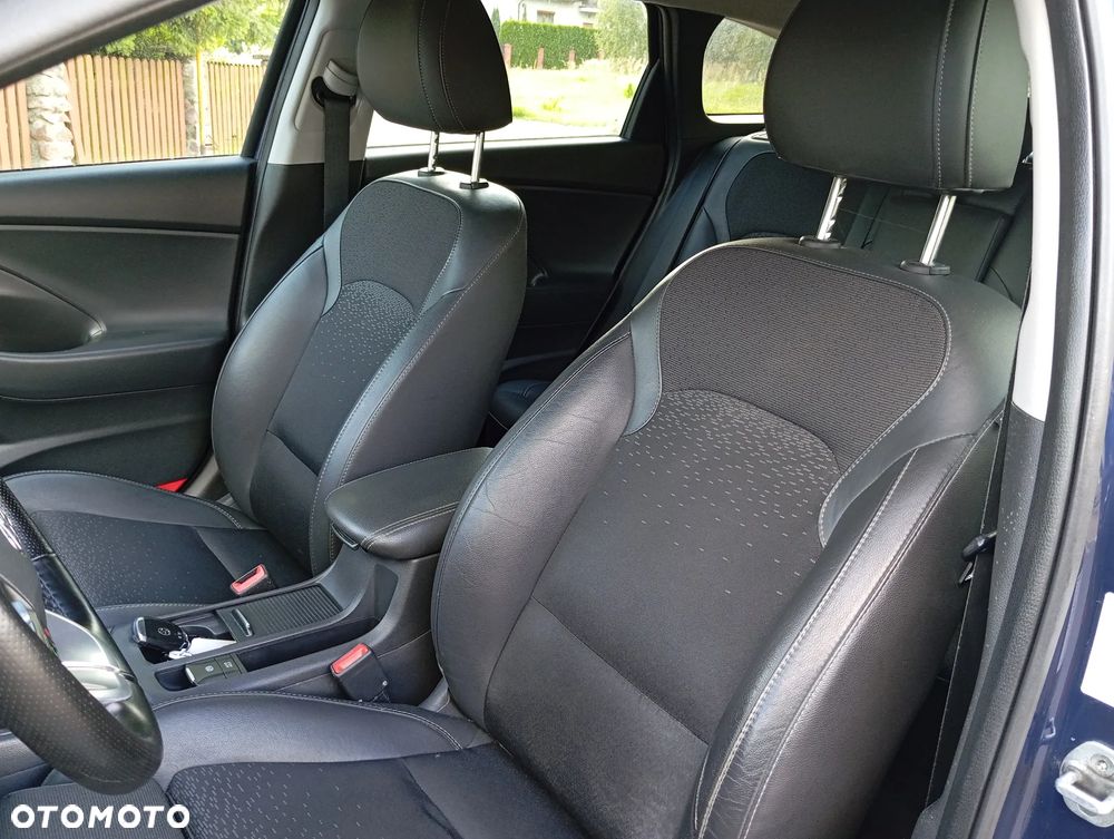 Hyundai i30 1.6 CRDI Premium - 6