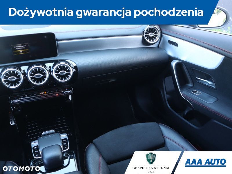 Mercedes-Benz CLA - 10