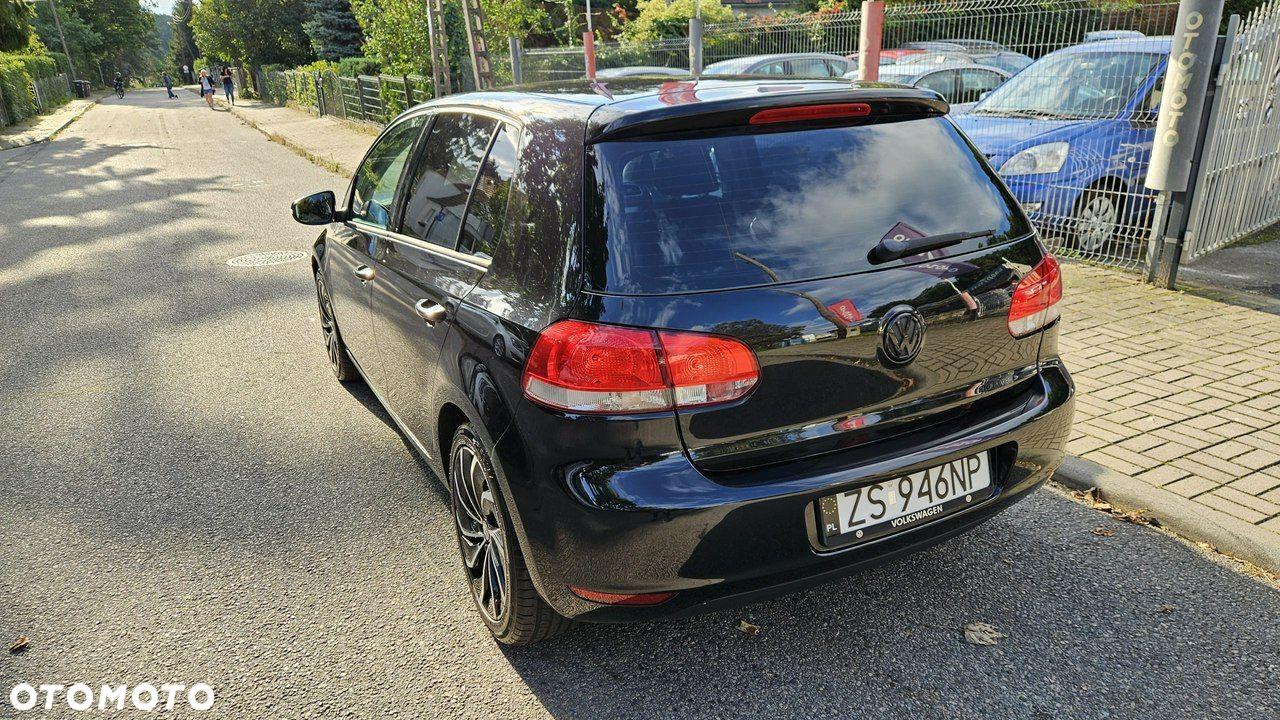 Volkswagen Golf VI 1.6 Comfortline - 11