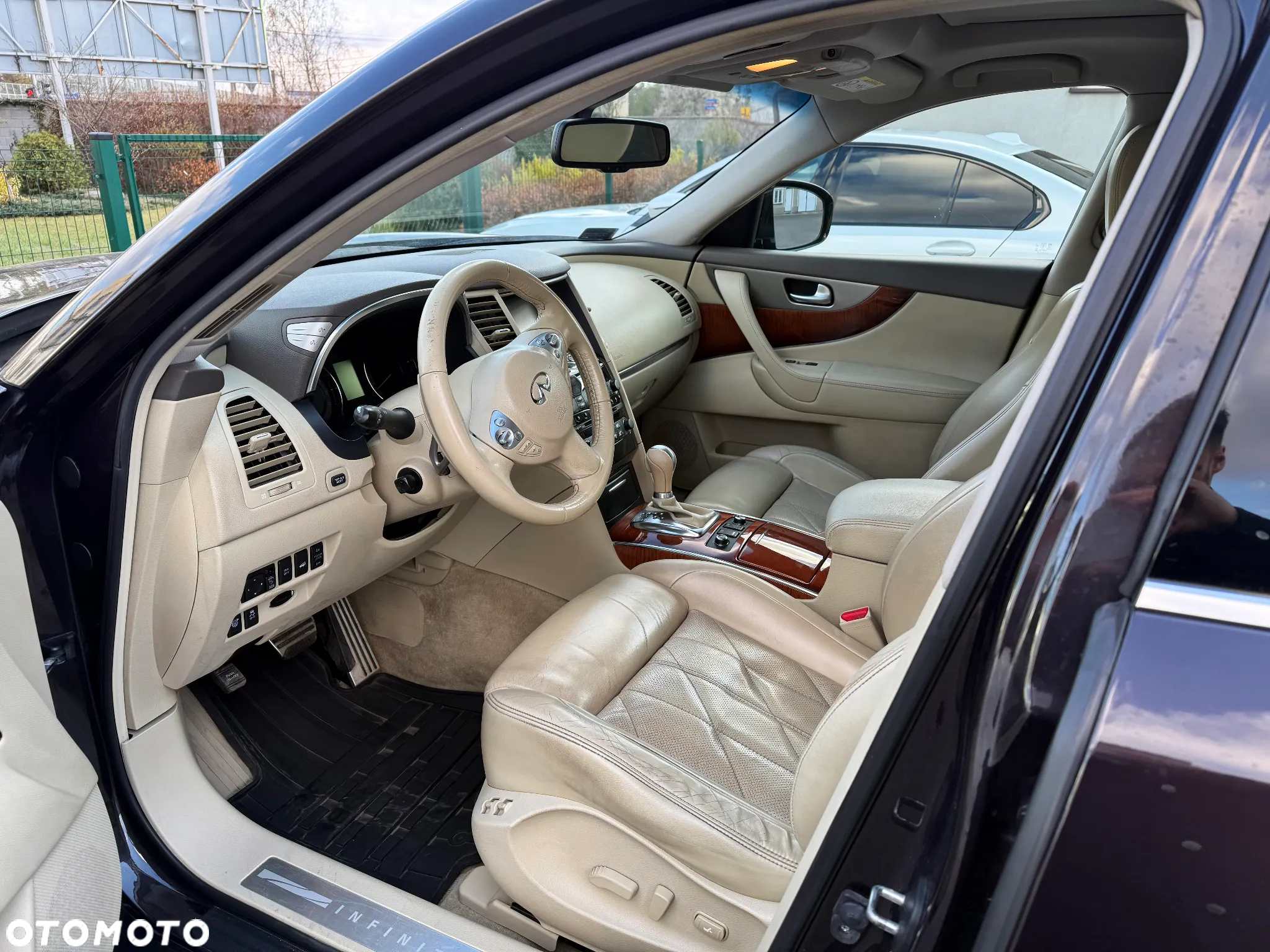 Infiniti Q70 3.7 S Premium - 7