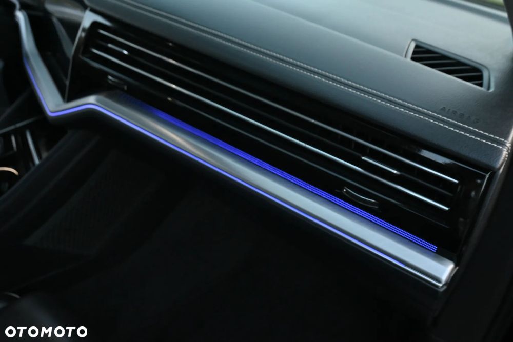 Volkswagen Touareg - 29