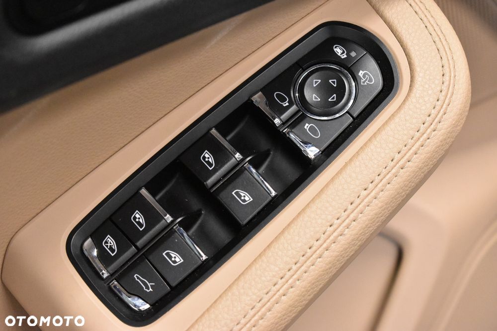 Porsche Macan Standard - 31