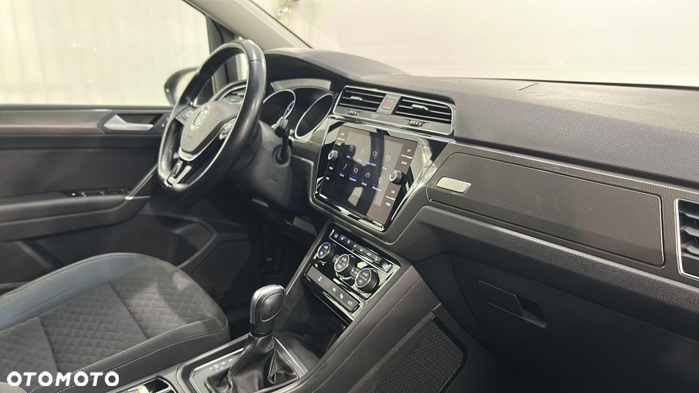 Volkswagen Touran 1.5 TSI EVO IQ Drive DSG - 15