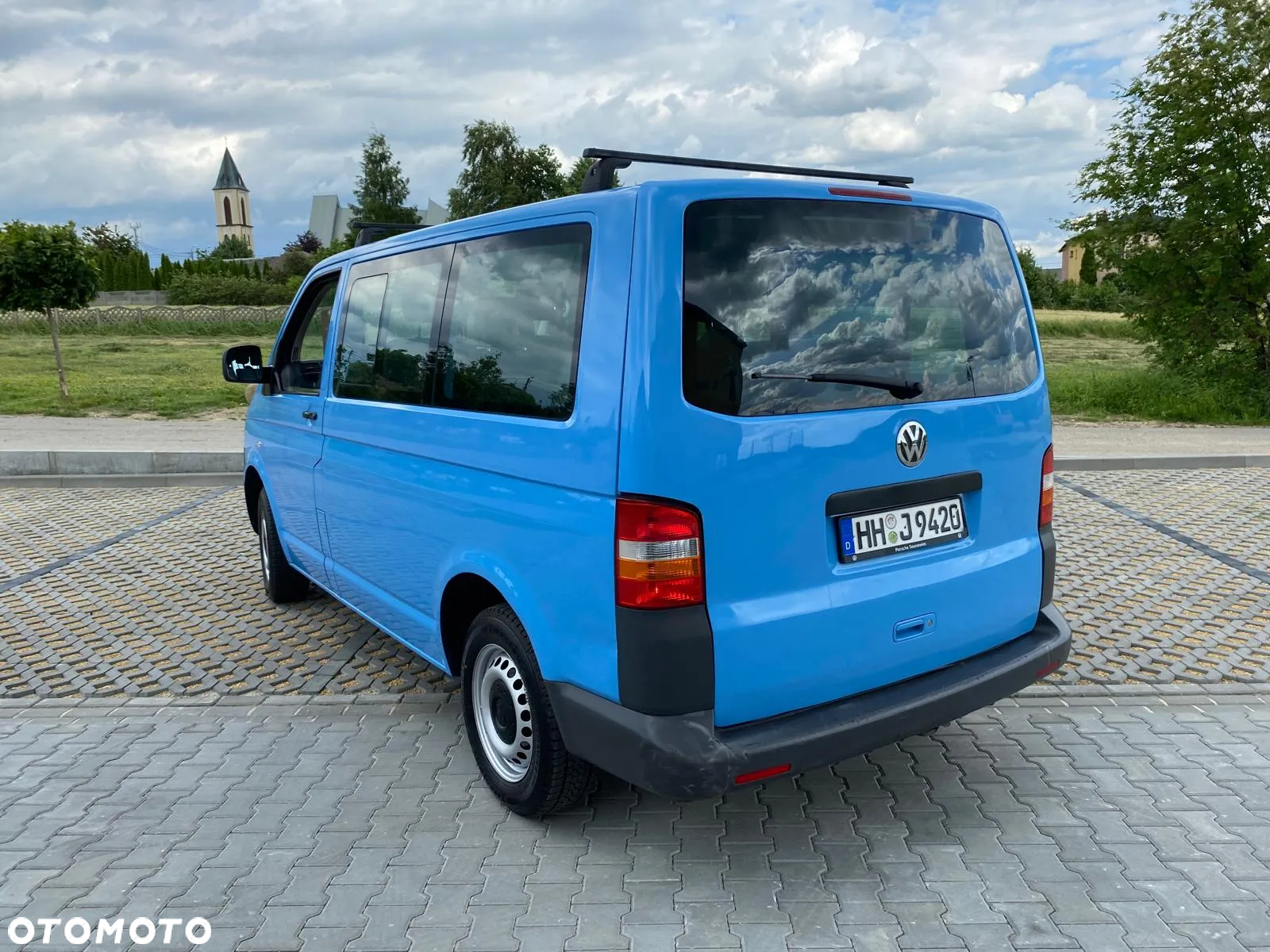 Volkswagen Caravelle - 9