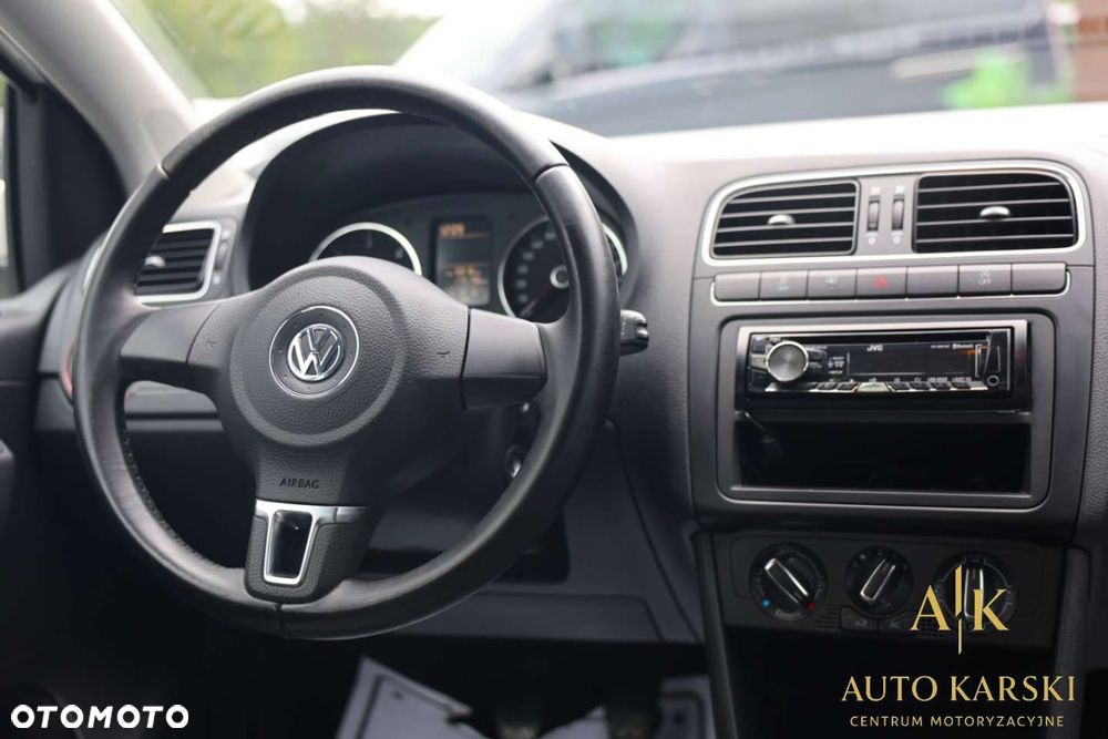 Volkswagen Polo - 22