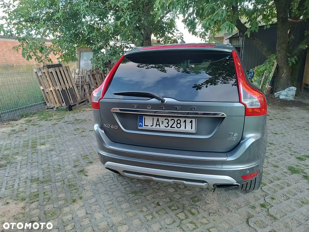 Volvo XC 60 - 4