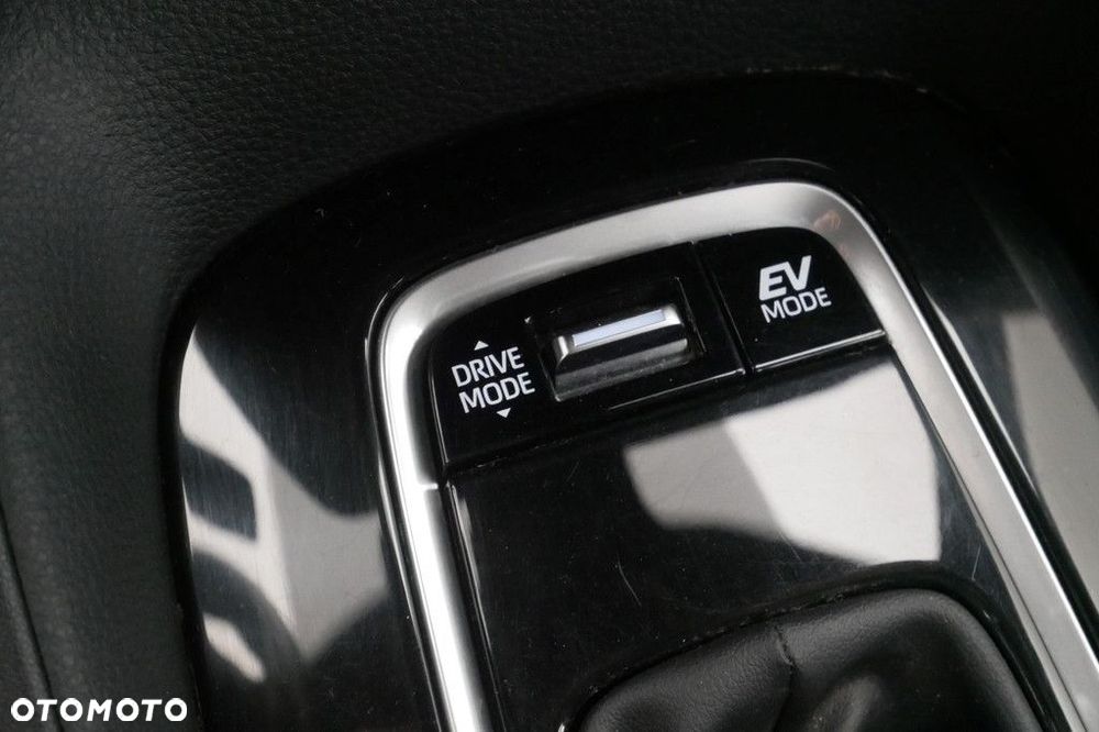 Toyota Corolla 1.8 Hybrid Comfort - 19
