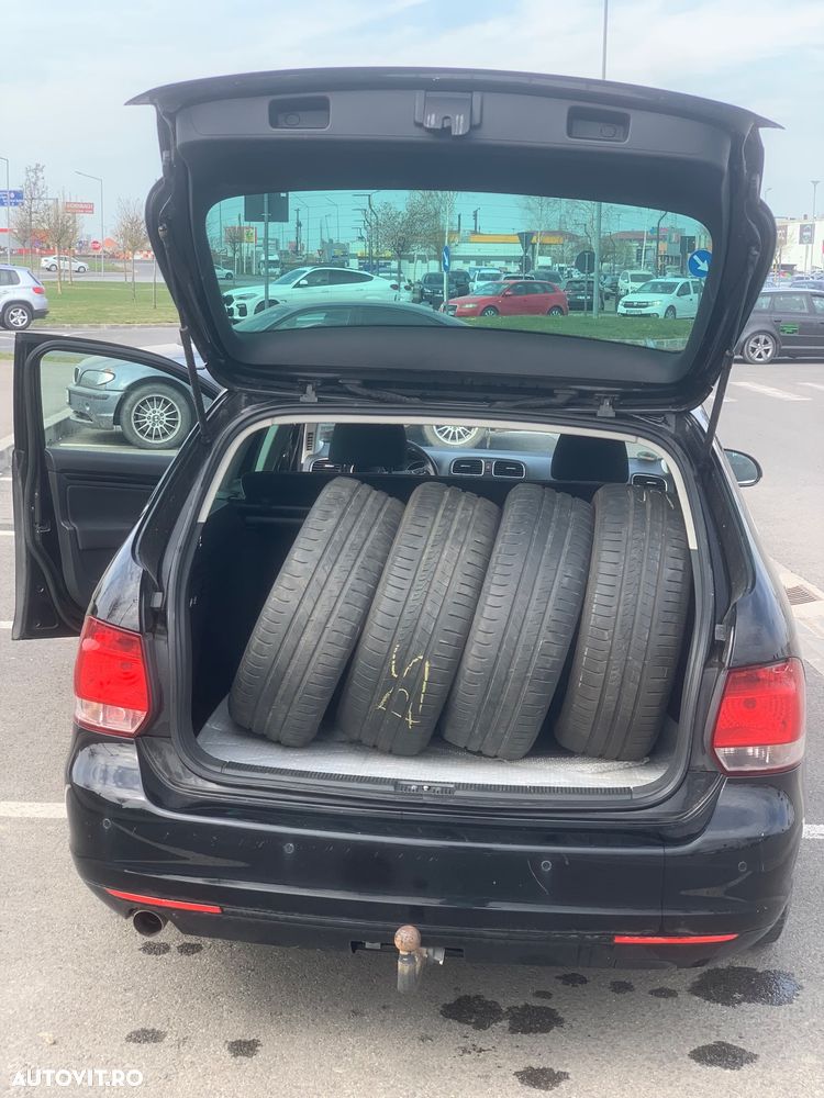 Volkswagen Golf 1.6 TDI DPF BlueMotion - 31