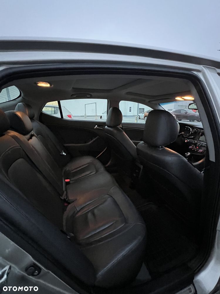 Kia Optima 2.0 Hybrid L - 9