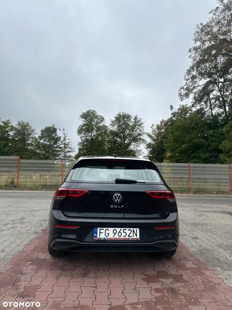 Volkswagen Golf - 6